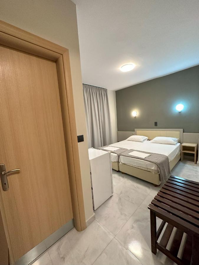Hotel Afrodite Neoi Poroi Extérieur photo