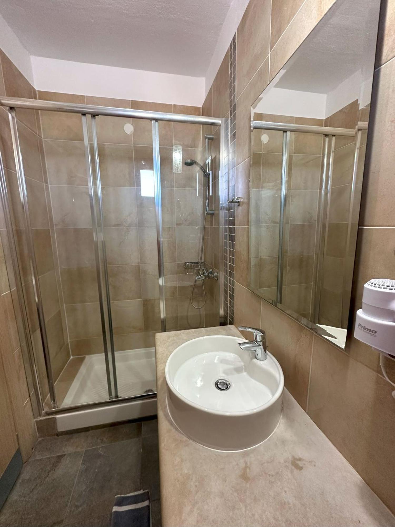 Hotel Afrodite Neoi Poroi Chambre photo